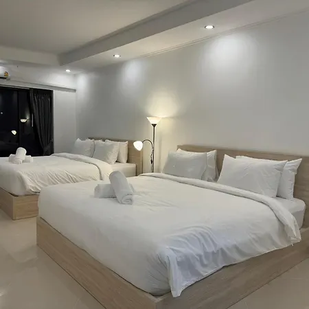 Villa B52 Pool