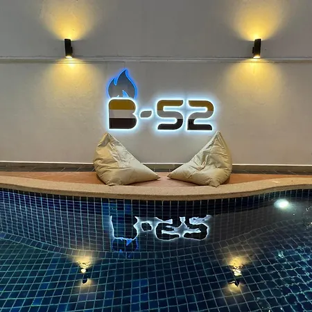 B52 Pool Pattaya