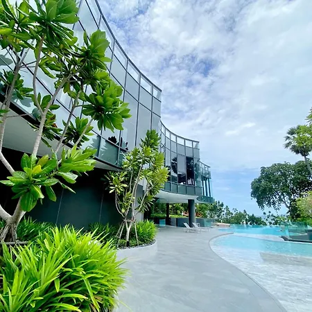 Arom Wongamat อพาร์ตโฮเทล
