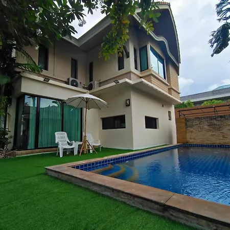 Baan Natcha Villa