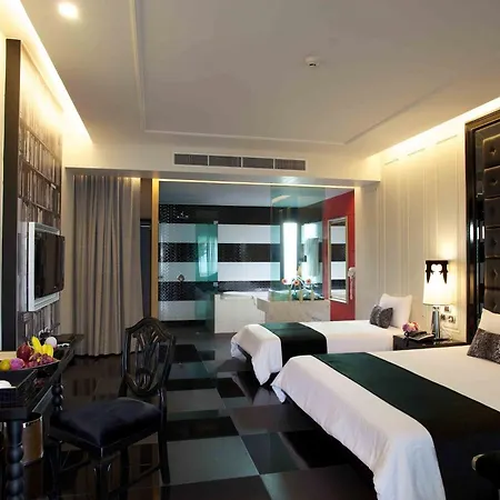 Long Garden & Pavilions โรงแรม