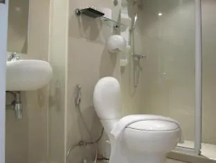 เวสเทอรี่ ฮิลล์ พัทยา โรงแรม 2*