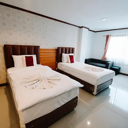 โรงแรม Regenta Residency