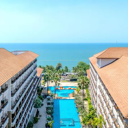 Welcome World Beachfront 4*