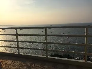อพาร์ทเม้น View Talay 6 By Honey