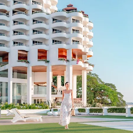 Royal Cliff Grand โรงแรม 5*