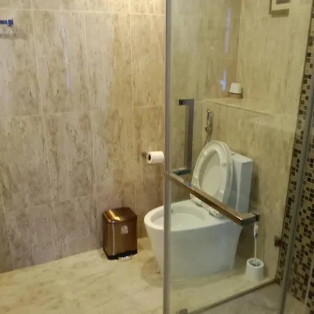 Grand Avenue Middle Town Apartment Pattaya