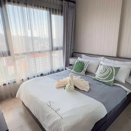 The Base Pattaya, High Floor, Seaview อพาร์ทเม้น