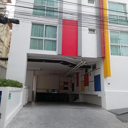 Aoh 20 Sqm 750 M อพาร์ทเม้น