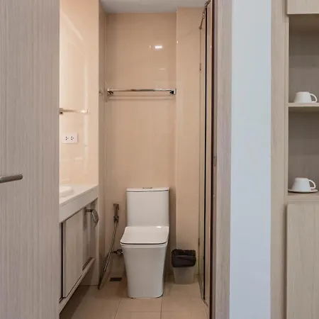 1bed Luxury With Pool & Gym Access Near Walking Street Apartment