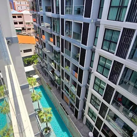 Tropical Garden A Pratumnak Soi 4-5 อพาร์ทเม้น