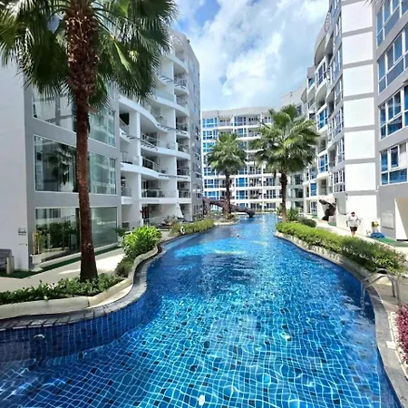 Grand Avenue Middle Town * Pattaya