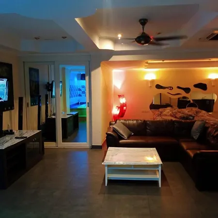 75 Sqm Type Jacuzzi 101a * Pattaya