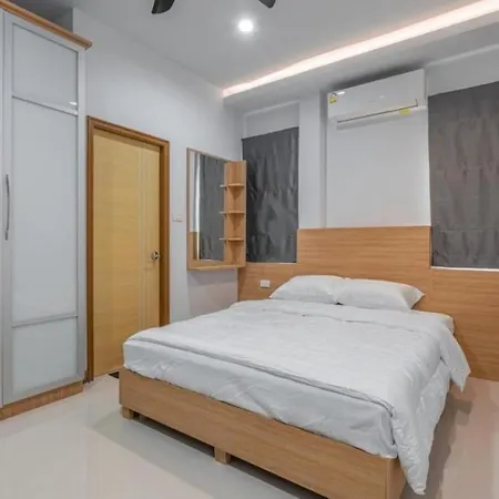 G Sunflowe Pool Villa Pattaya