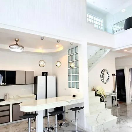 Lumaland Luxury Pool Walking Street *