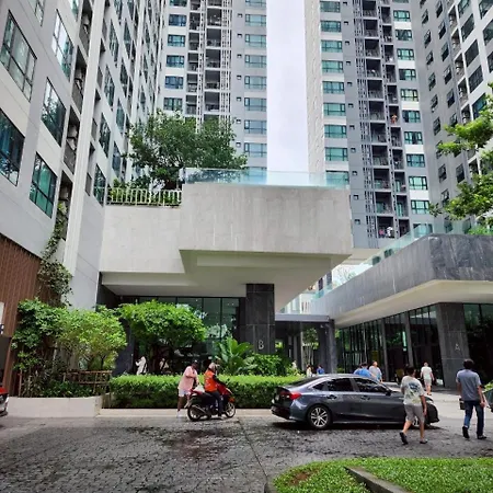 อพาร์ทเม้น The Base Pattaya, High Floor, Seaview Pattaya