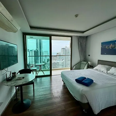 Apartment The Peak Towers By Psr Pattaya