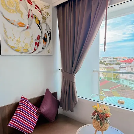 Vareena Palace Pattaya