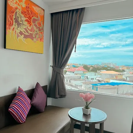 Vareena Palace Pattaya