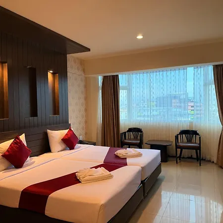 Suncity Hotel 4*