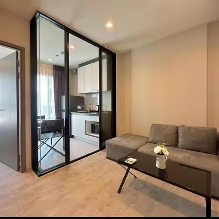 The Base Seaview อพาร์ทเม้น