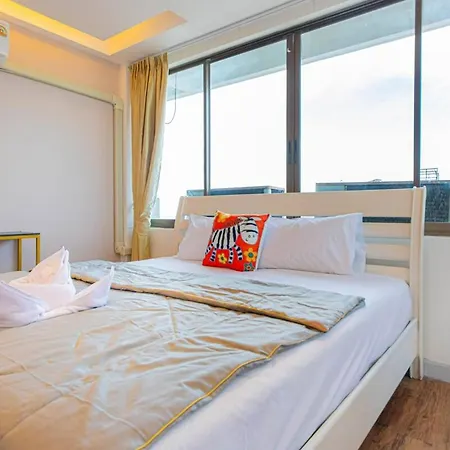 Sea View Apartment Pattaya