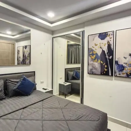 Apartment Famous With Charming Pool *