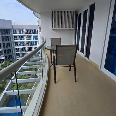 Grand Avenue F811 Apartment Pattaya
