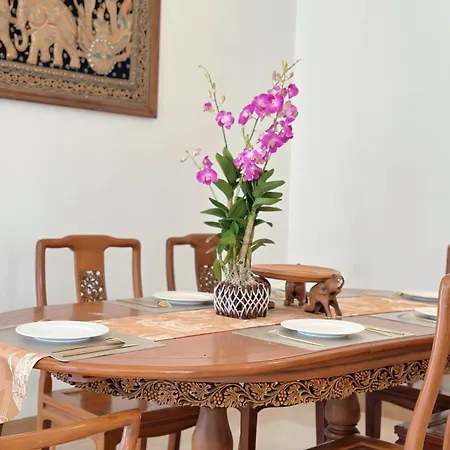 Yoori Homestay *