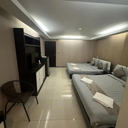 House Of Hotel 2*