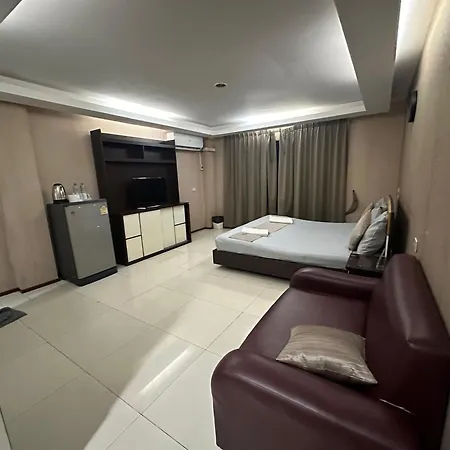 House Of Hotel 2*