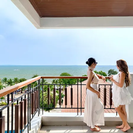 โรงแรม Welcome World Beachfront Pattaya