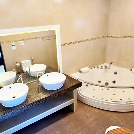 Hideland Luxury Pool Walking Street Pattaya