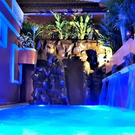 Hideland Luxury Pool Walking Street วิลล่า