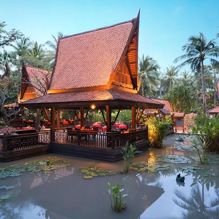 โรงแรม Avani 5*