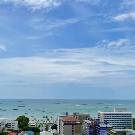 อพาร์ทเม้น The Base Deluxe Pattaya