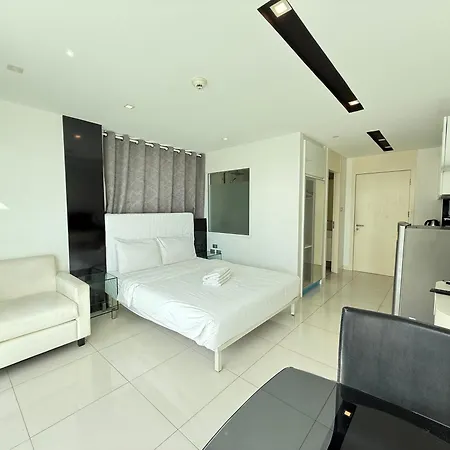 Center By K Apartment *