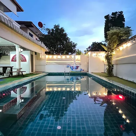 Walking St 3km, 5 Bedroom วิลล่า