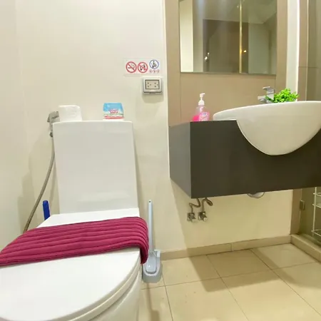 Apartment High Floor Sea View 2 Bed Room- Excellent Location Pattaya