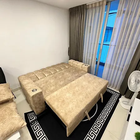 Park Royal 3, Pratamnak Soi 6, *