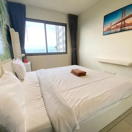 High Floor Sea View 2 Bed Room- Excellent Location Pattaya