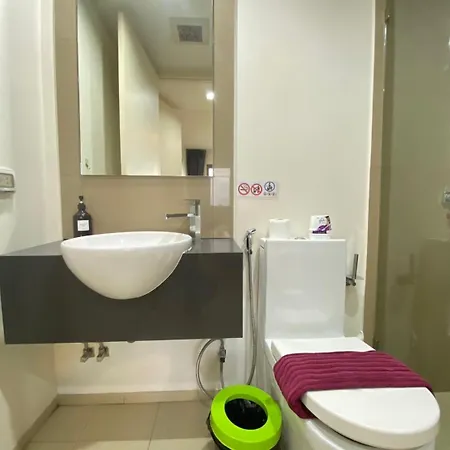 Apartment High Floor Sea View 2 Bed Room- Excellent Location *