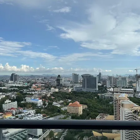อพาร์ทเม้น Zire Wongamat Pattaya