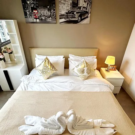 Unixx Sea View Pattaya