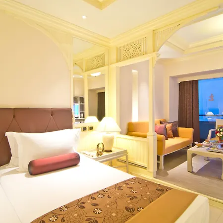 Royal Cliff โรงแรม