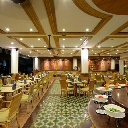 The Imperial โรงแรม 4*