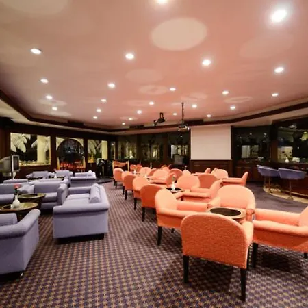 The Imperial โรงแรม 4*
