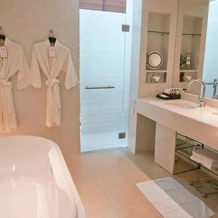 Hotel Amari Garden 4*