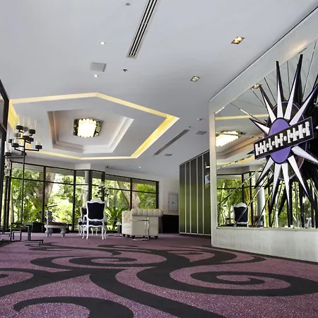 Hard Rock (adults Only)