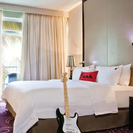โรงแรม Hard Rock (adults Only) 5*